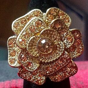 💖Floral Crystal Ring Size 6.5